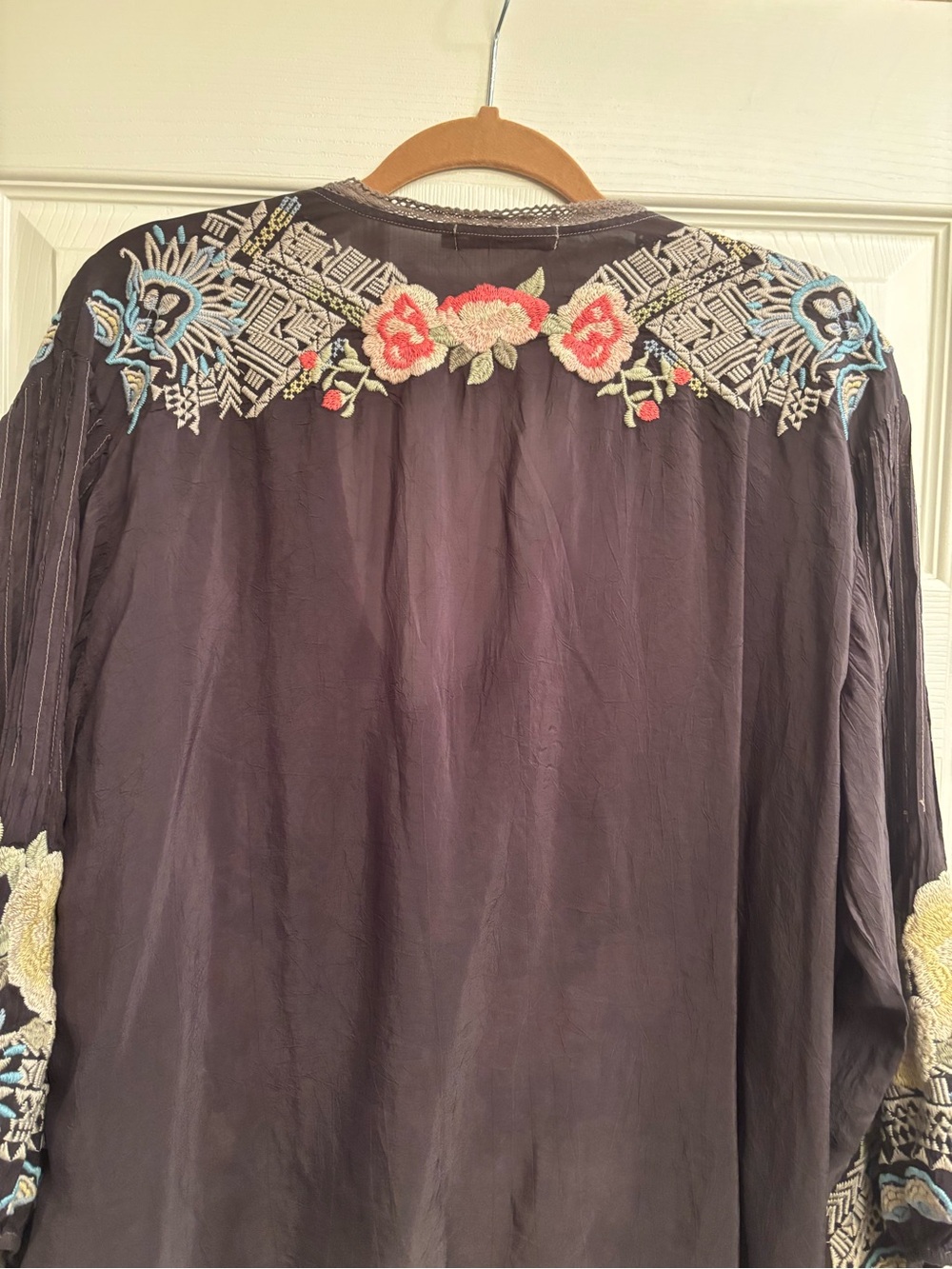 Johnny Was Blouse - Picture 2 of 4